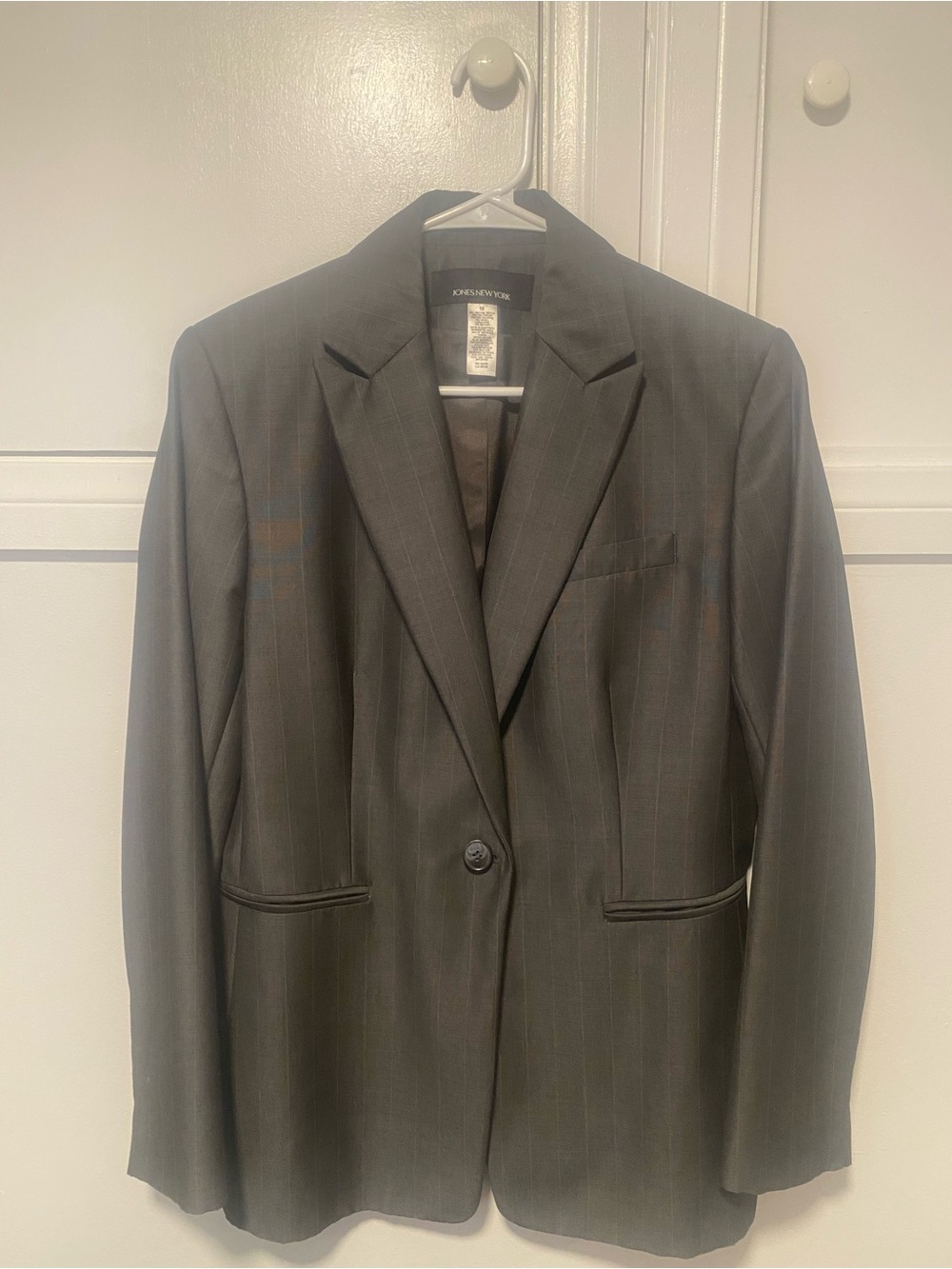 Jones New York Dark Gray V Neck Pinstripe Single-Button Blazer Jacket Size 10